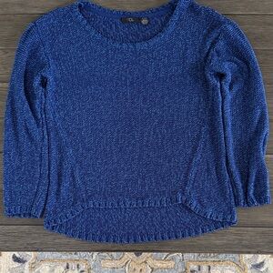 RDI size M textured blue/aqua sweater w/high-low hem and 3/4 length sleeves
